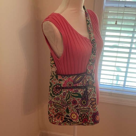 Vera Bradley Bag Crossbody10”x 10”x1 12” - Picture 5 of 6